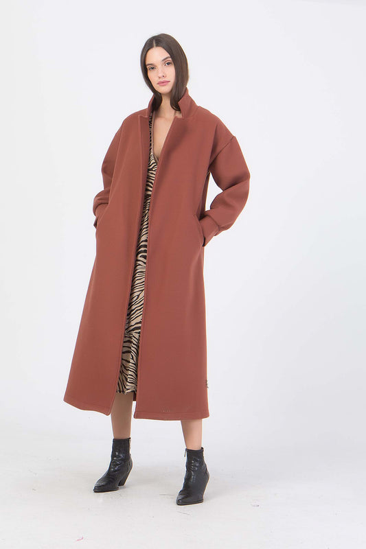 Παλτό με πέτα και ζώνη