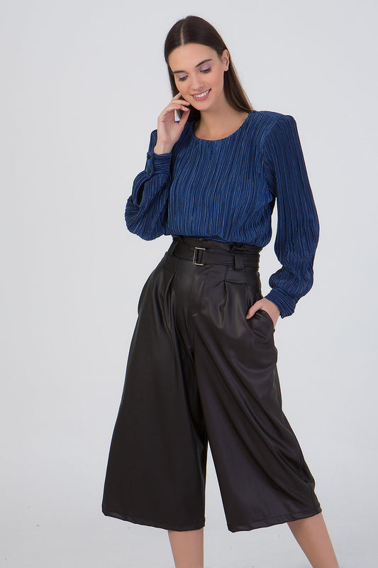 Μπλούζα πλισέ με βάτες