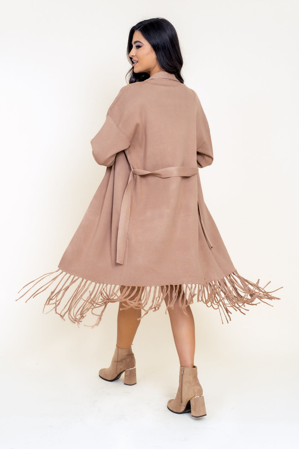 Ζακέτα πλεκτή με κρόσσια