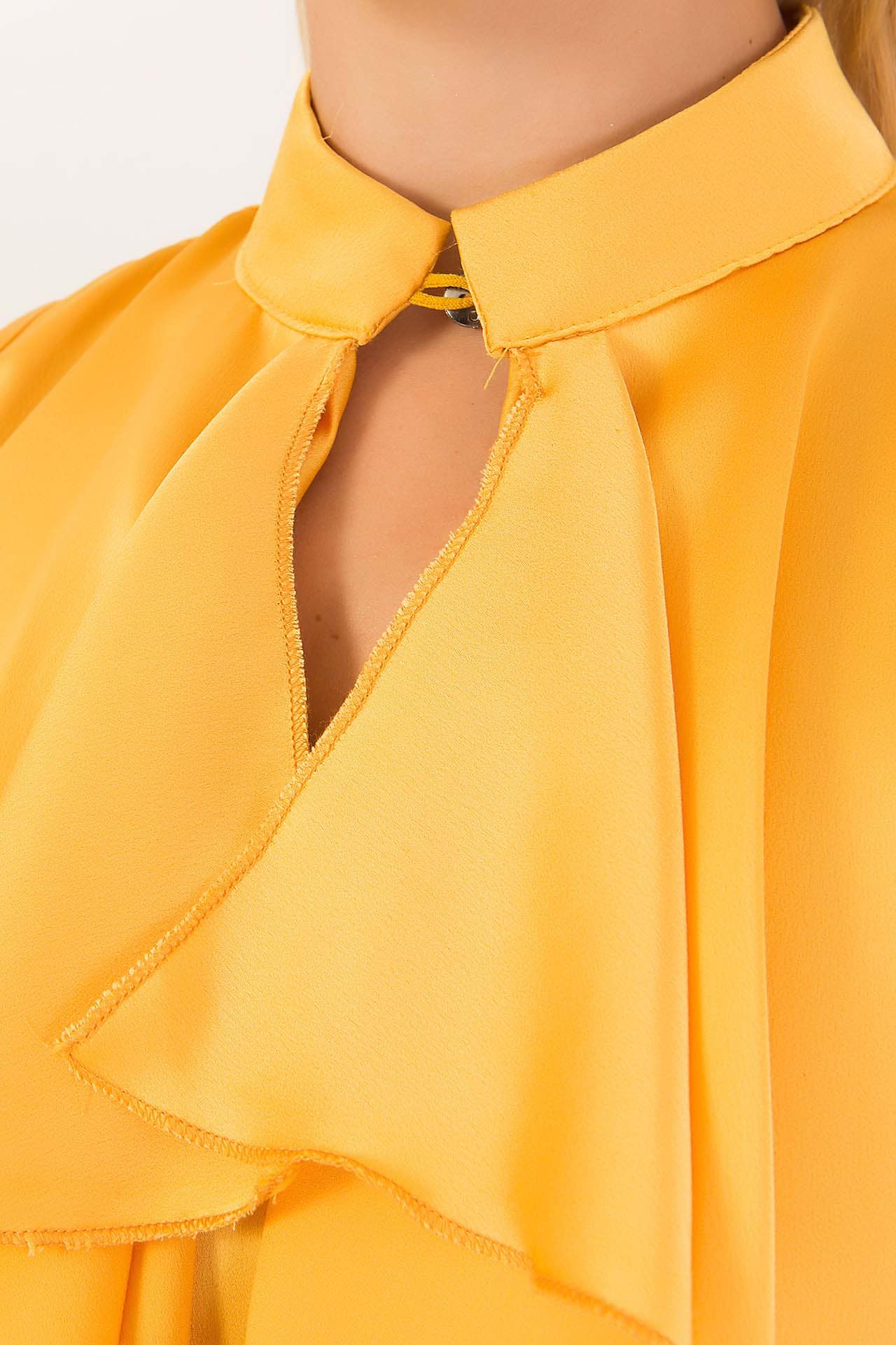 Τοπ αμάνικο με βολάν