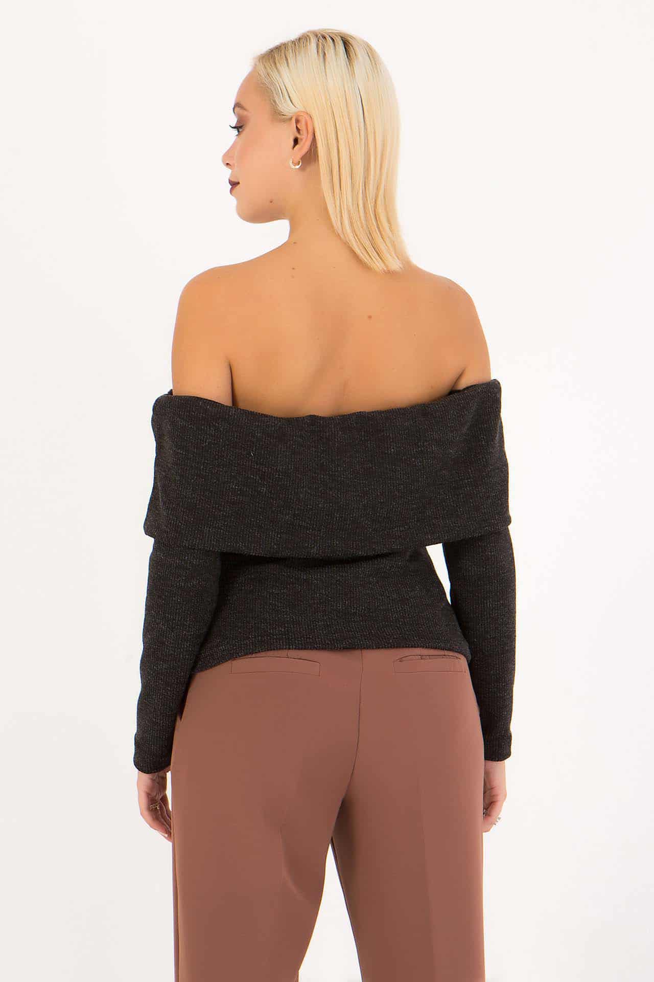 Μπλούζα πλεκτή έξωμη