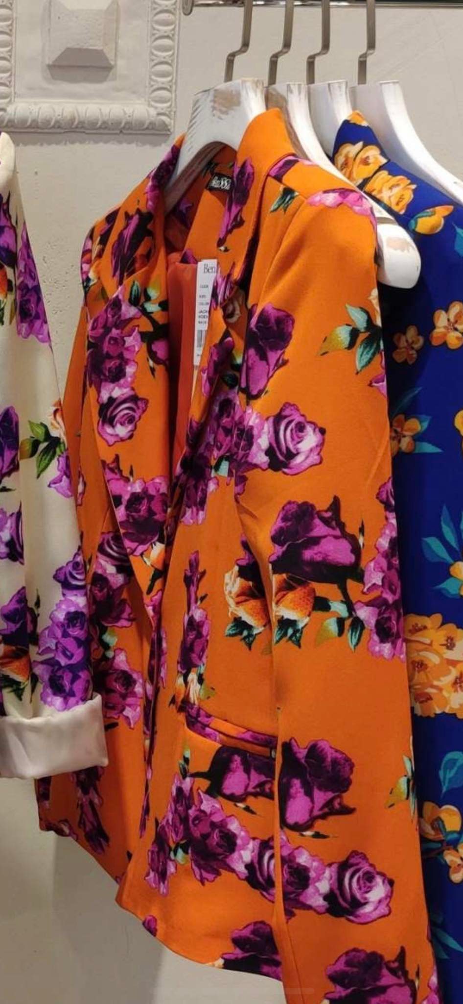 Σετ φούστα - σακάκι κλασσικό floral