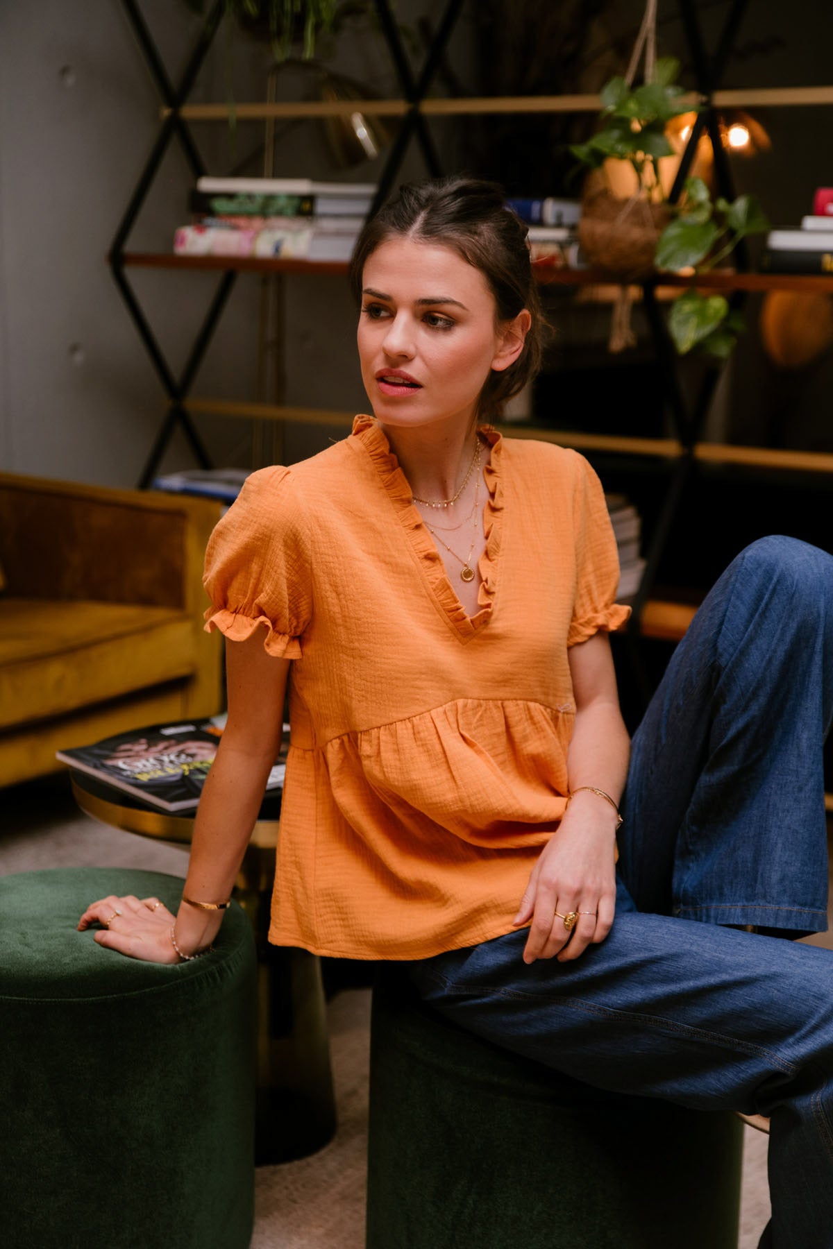 Top κοντομάνικο με βολάν