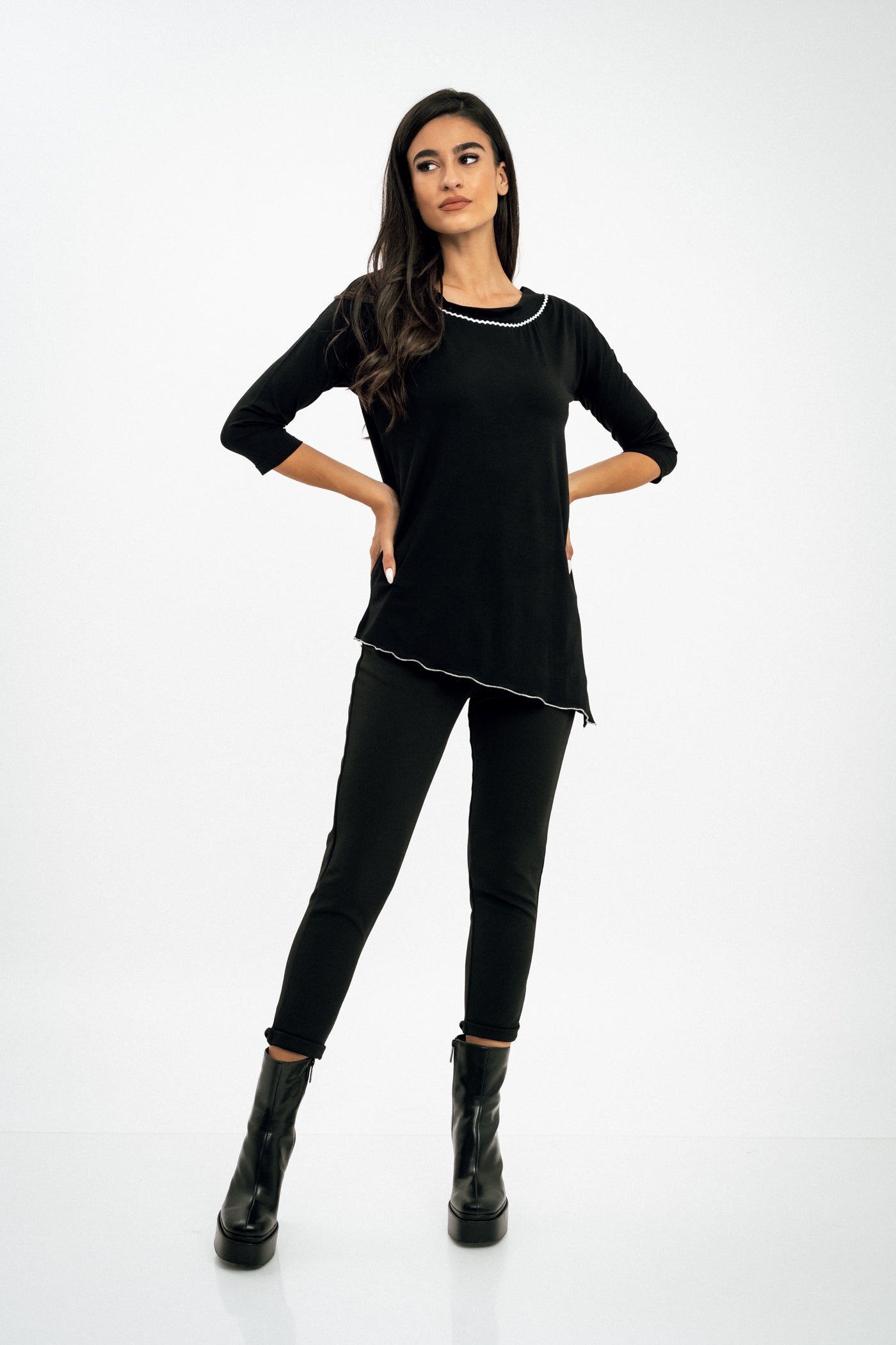 Μπλούζα ασύμμετρη με τρέσσα