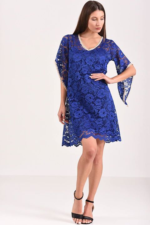 Φόρεμα midi με δανδέλα