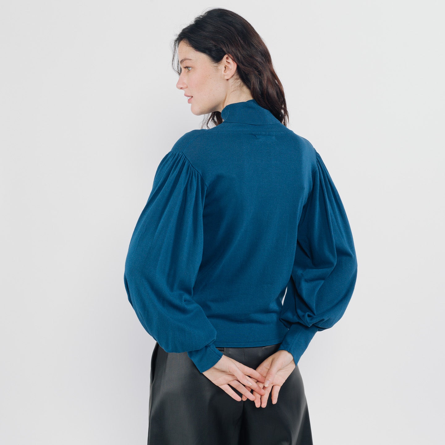 Μπλούζα με φουσκωτά μανίκια