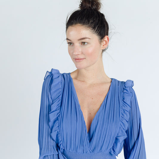 Φόρεμα midi πλισέ με βολάν