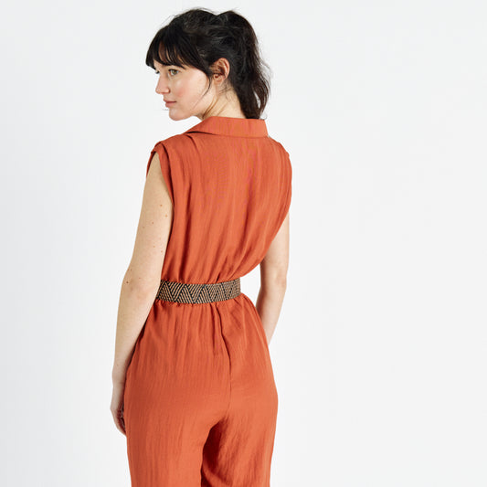 Ολόσωμη φόρμα με ζώνη