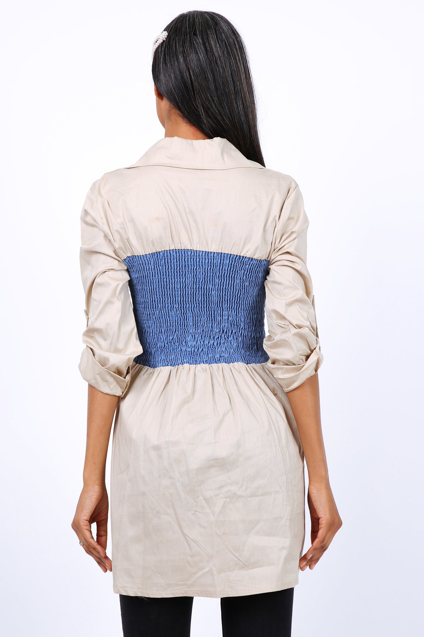 Μπλουζοπουκαμίσα με σφηκοφωλιά