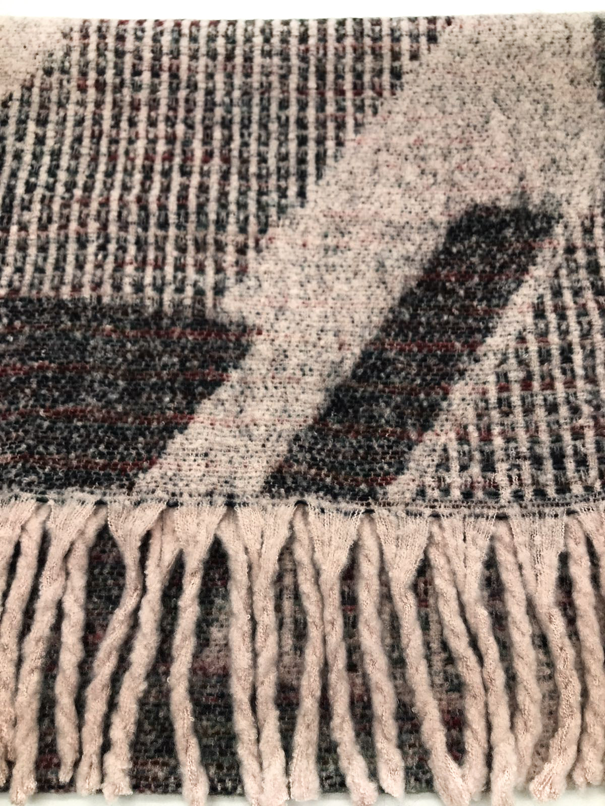 Μάλλινο κασκόλ