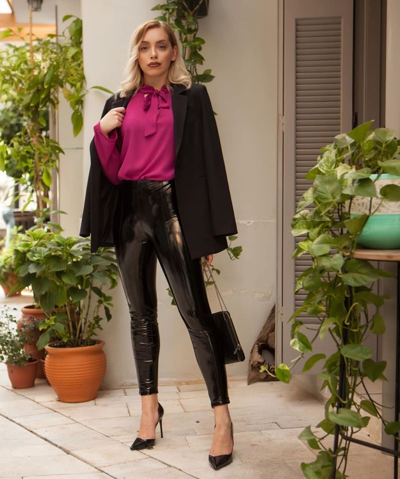 Μπλούζα με δεσίματα