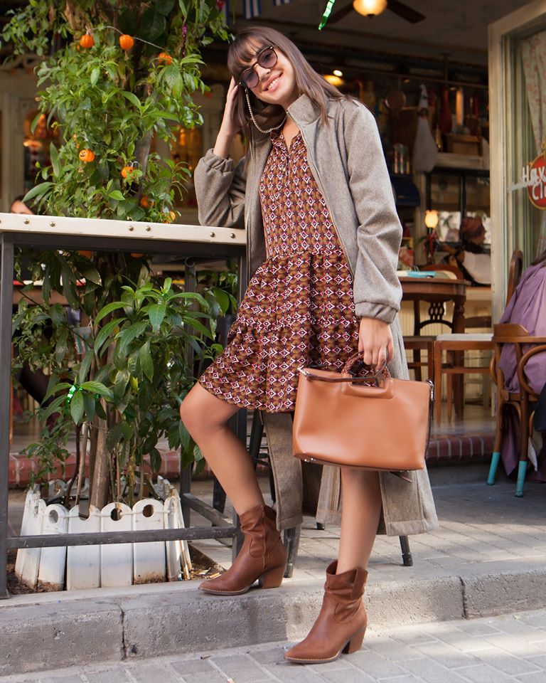 Φόρεμα εμπριμέ mini σε Α γραμμή