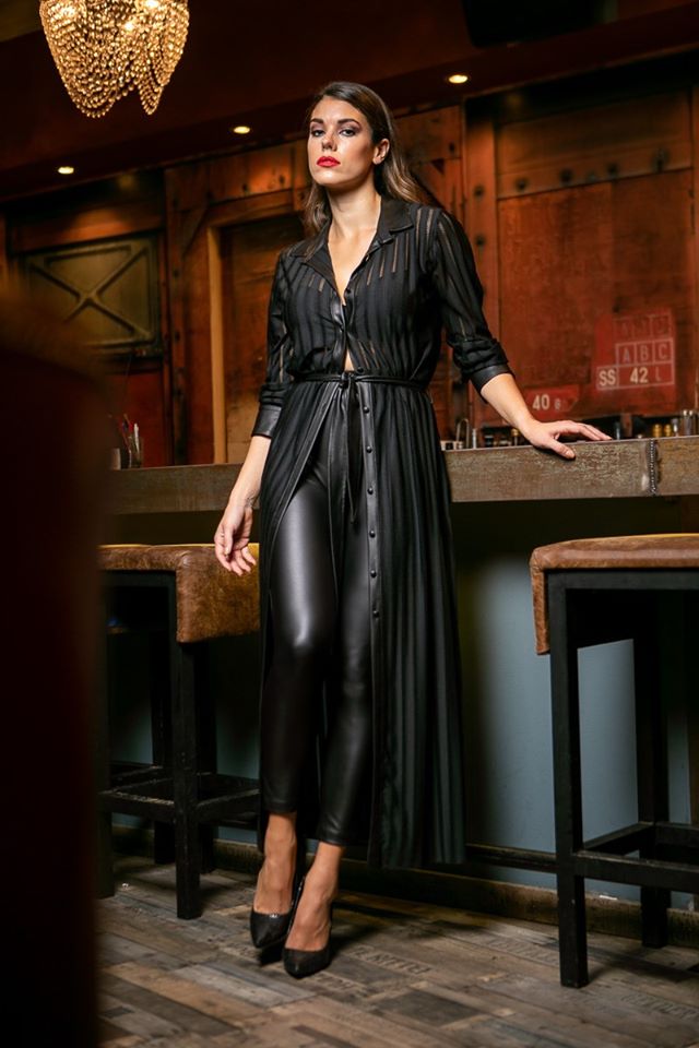 Shirt dress με λεπτομέρειες δερματίνης