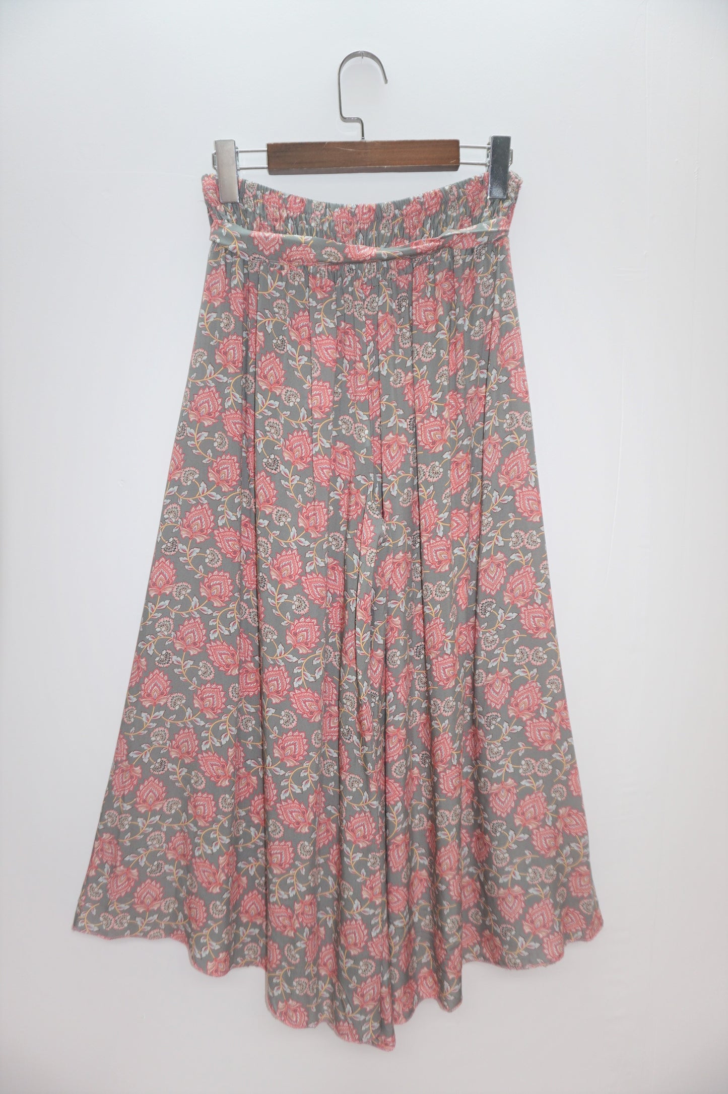 Παντελόνα floral