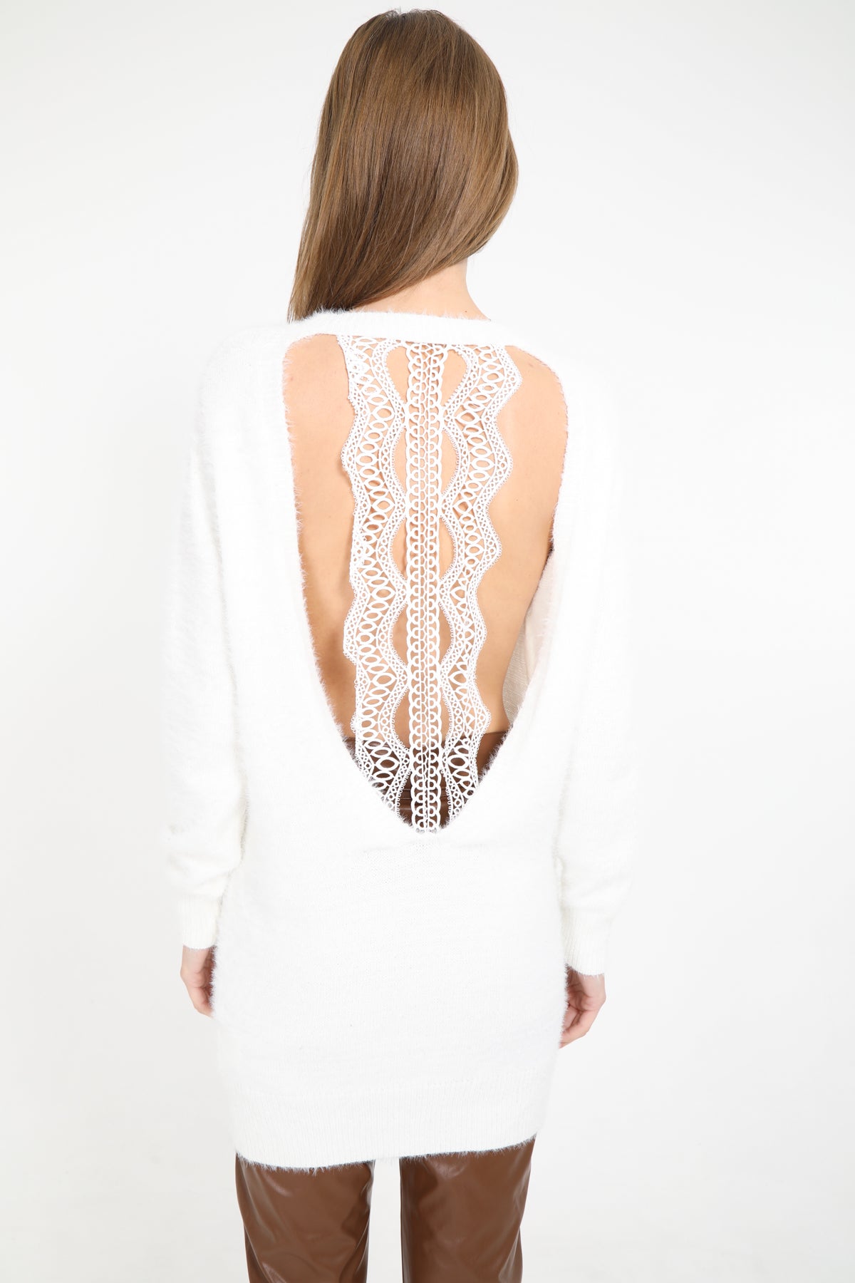 Μπλούζα fluffy πλεκτή με δανδέλα στην πλάτη