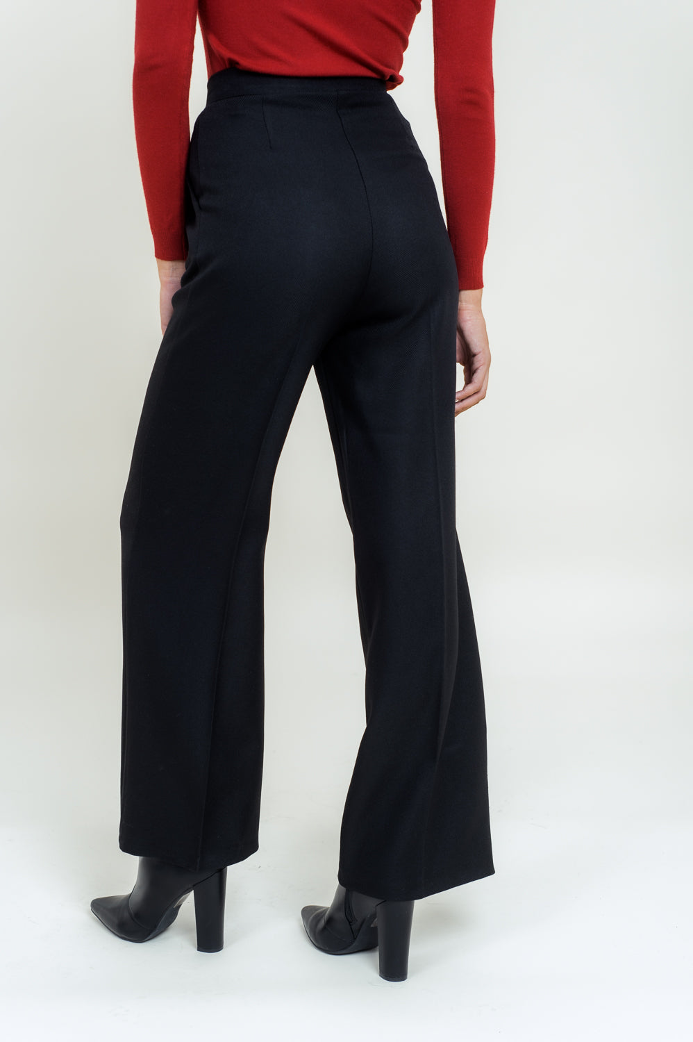 Παντελόνα με πιέτες tweed