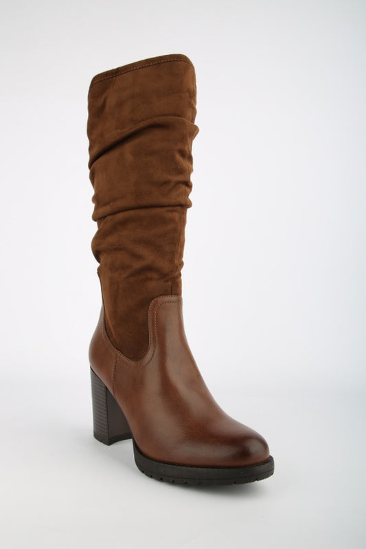 Μπότα από suede και δερματίνη