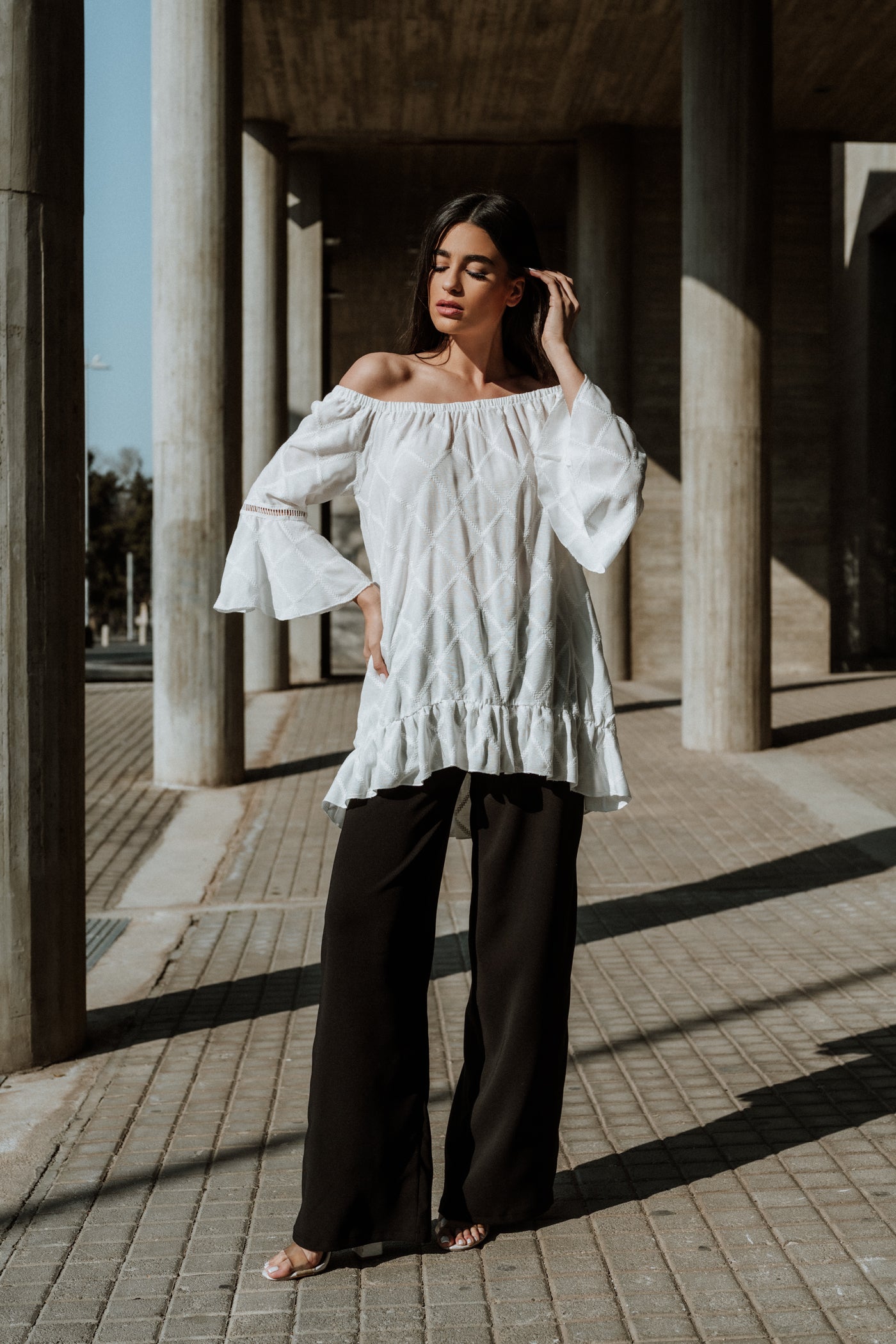 Μπλούζα έξωμη με σχέδια