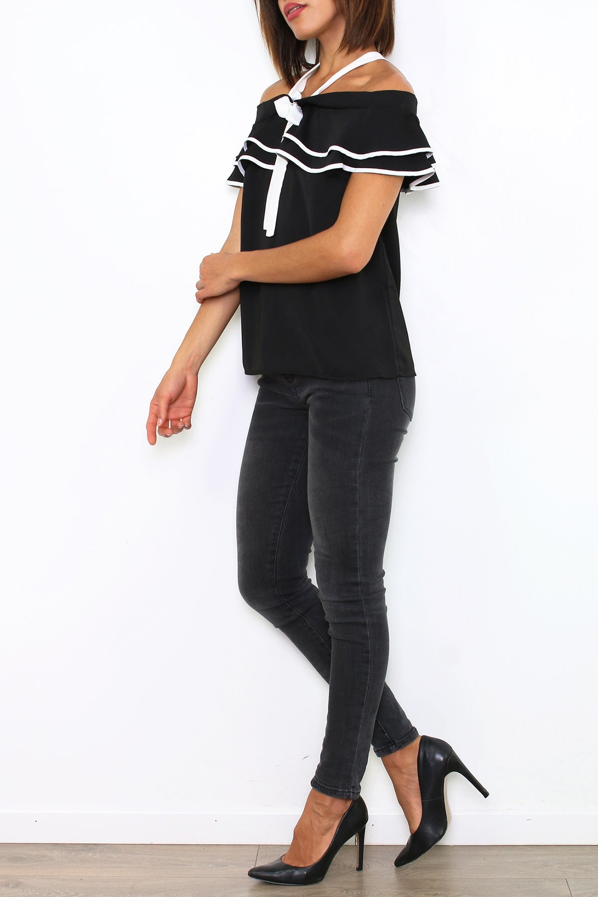 Top έξωμο με βολάν