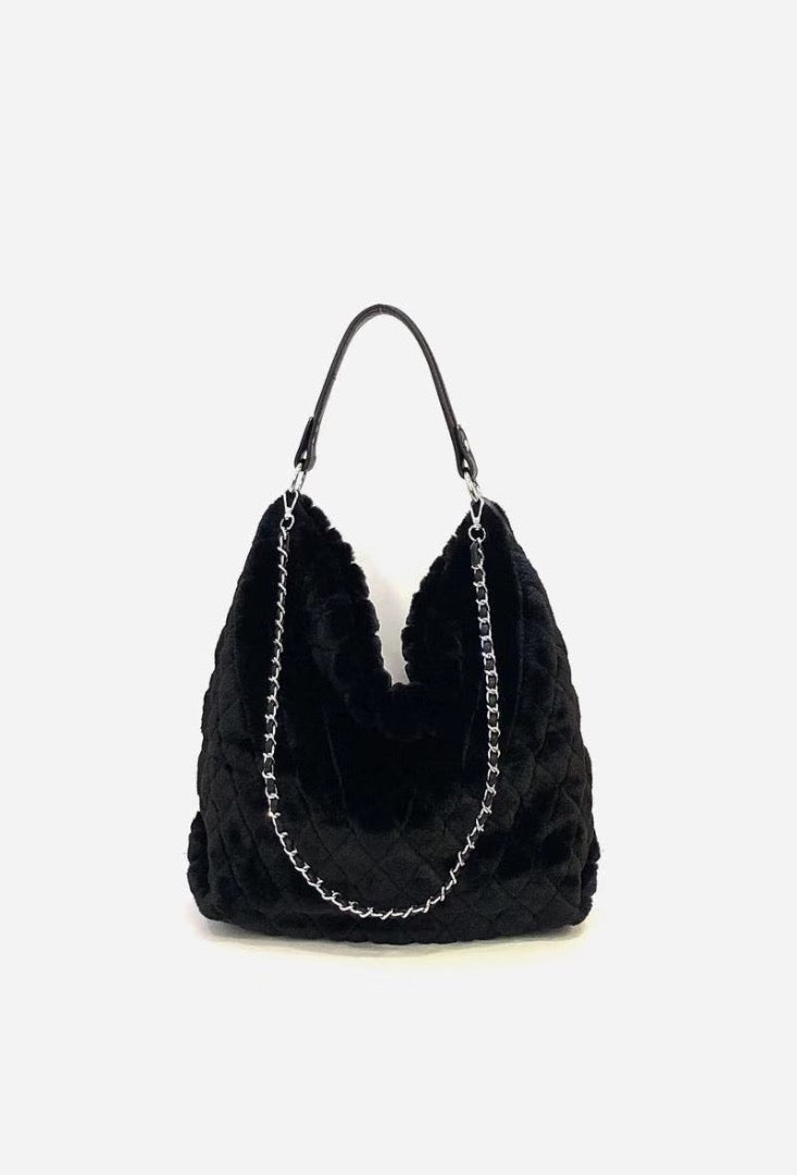 Τσάντα ώμου από faux γούνα