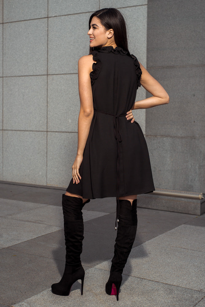 Φόρεμα midi αμάνικο με βολάν