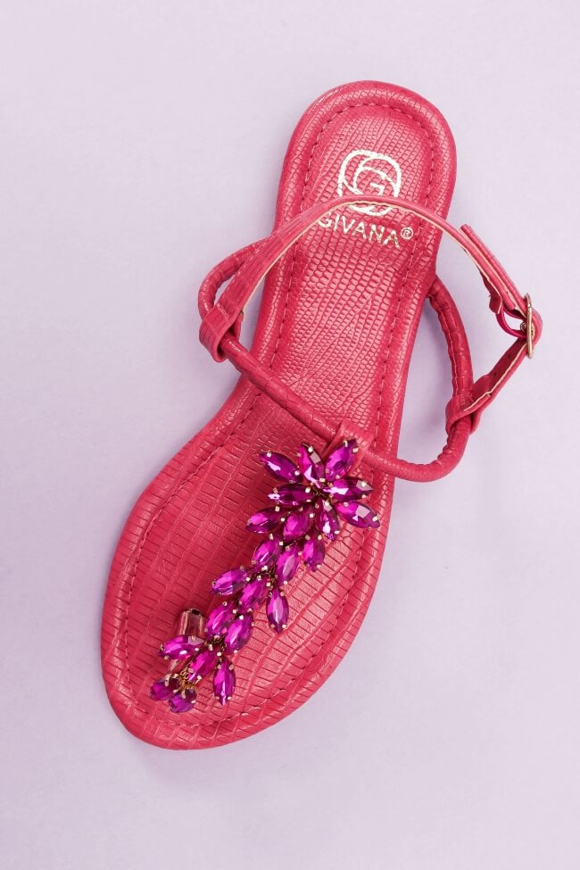 Sandals flat με διακοσμητικές πέτρες