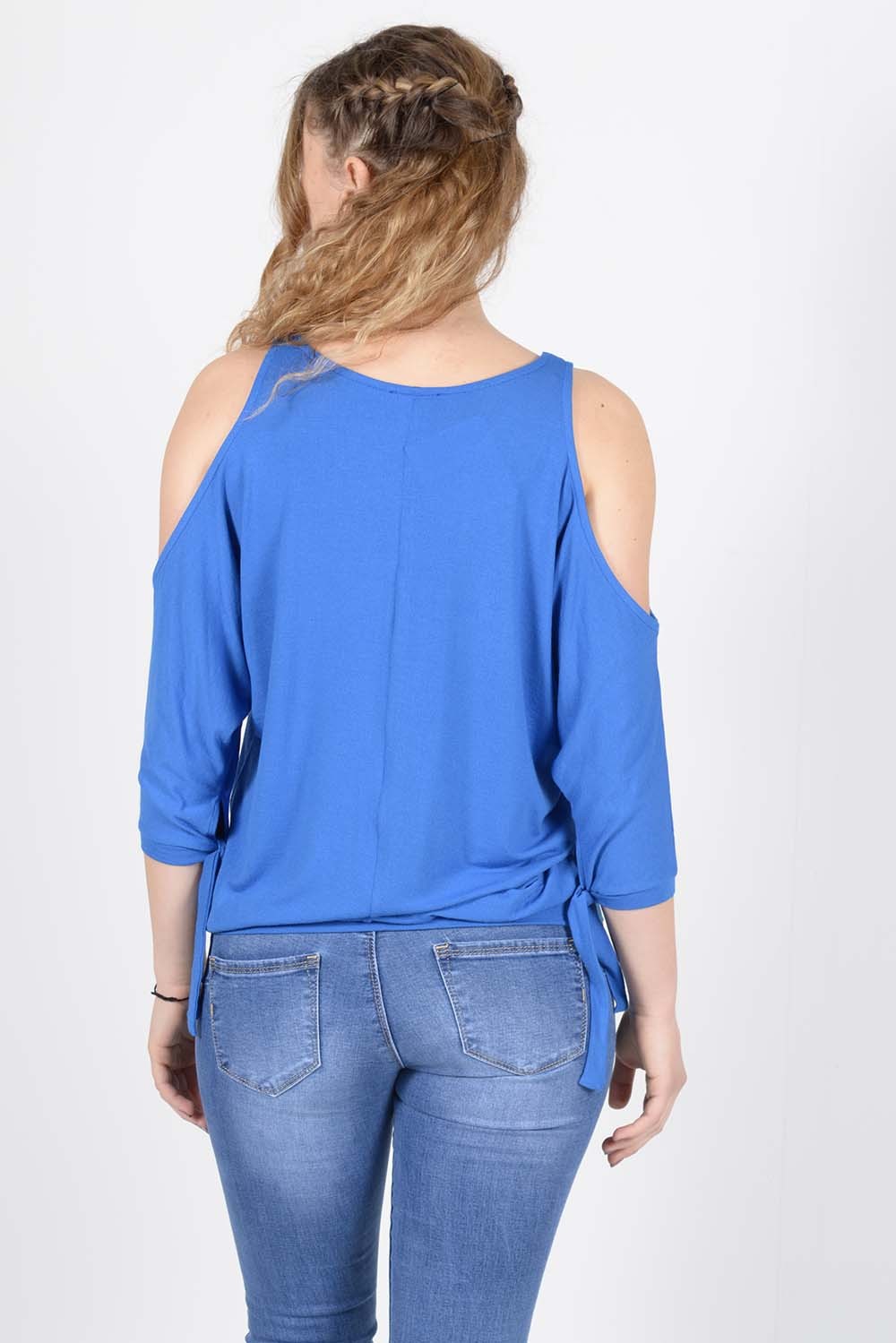 Μπλούζα έξωμη με δεσίματα στα μανίκια