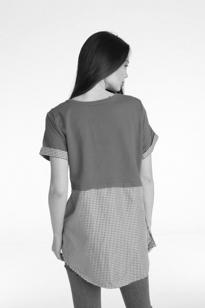 Μπλούζα βαμβακερή κοντομάνικη με καρό λεπτομέρειες