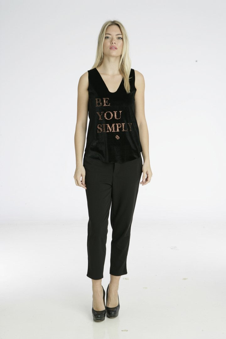 Top αμάνικο βελουτέ με στάμπα