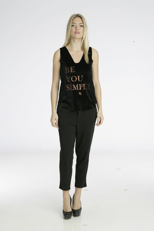 Top αμάνικο βελουτέ με στάμπα