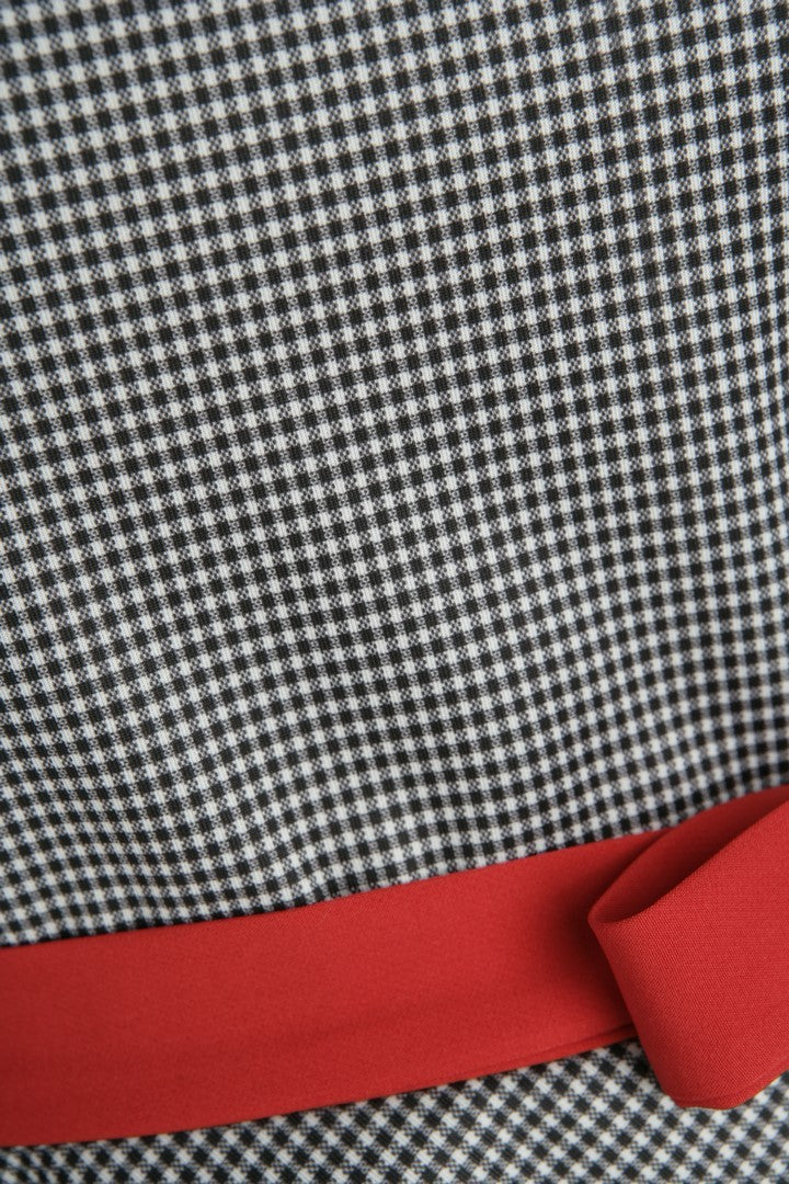 Φόρεμα κοντό καρό με ζώνη