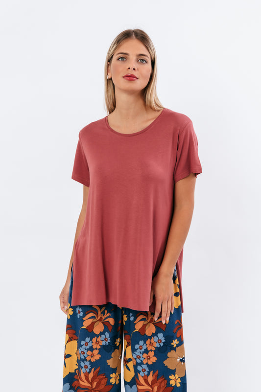 Μπλούζα oversized με σκίσιμο στο πλάι