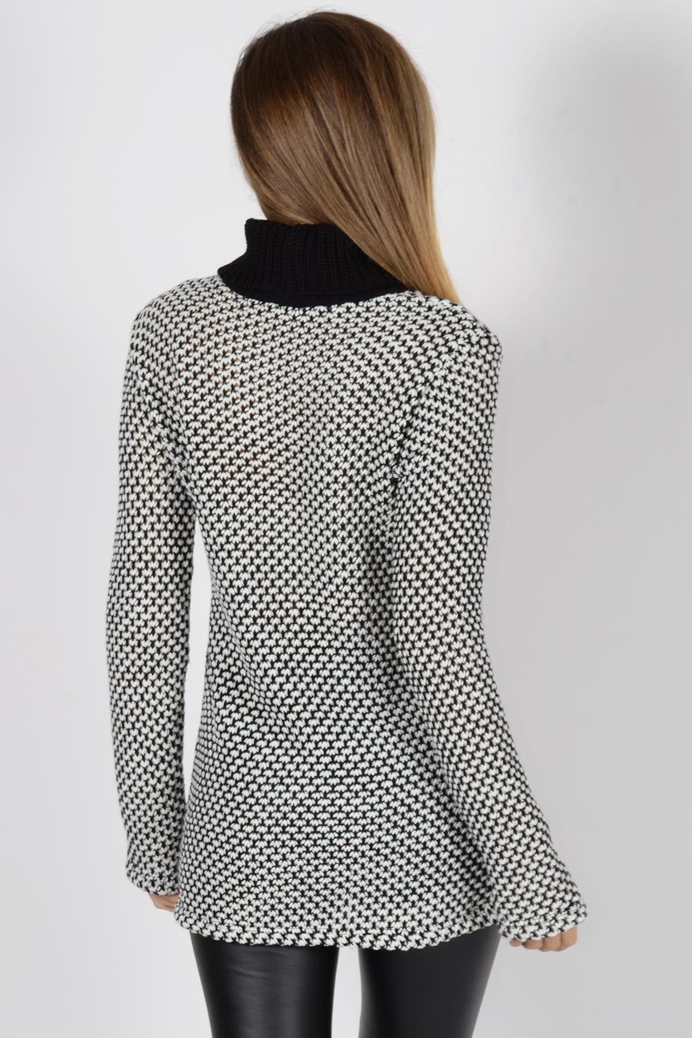 Πλεκτή μπλούζα με σχέδιο