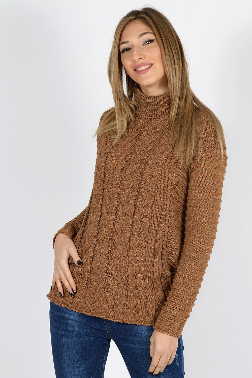 Pullover με πλεξούδες