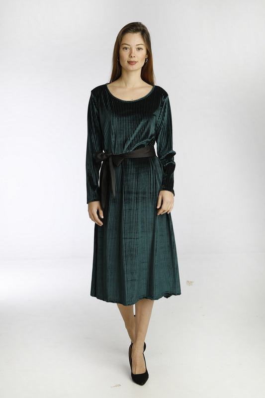 Φόρεμα πλισέ με ζώνη