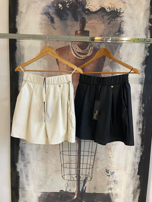 Shorts δερματίνης
