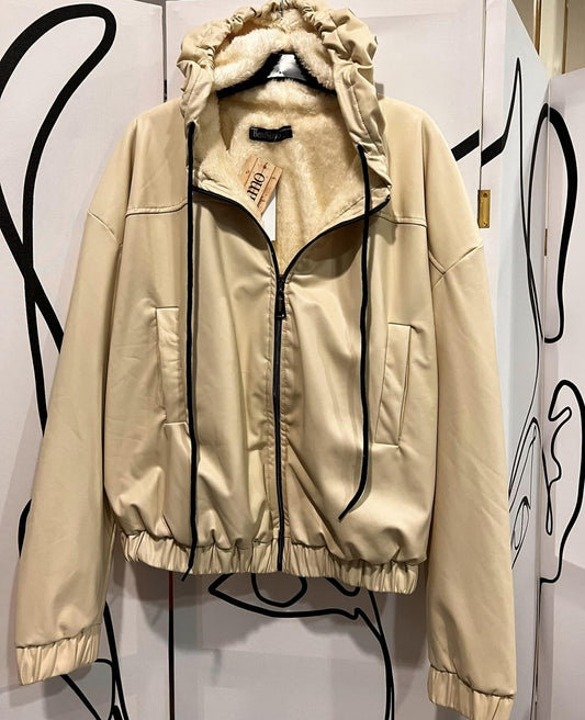 Μπουφάν δερματίνης με γούνινη επένδυση