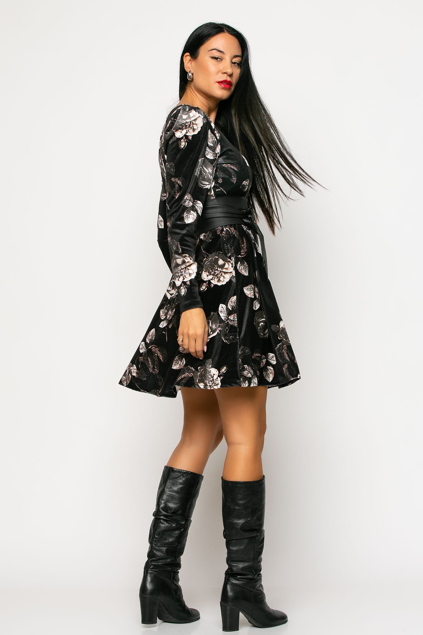 Φόρεμα mini floral βελουτέ