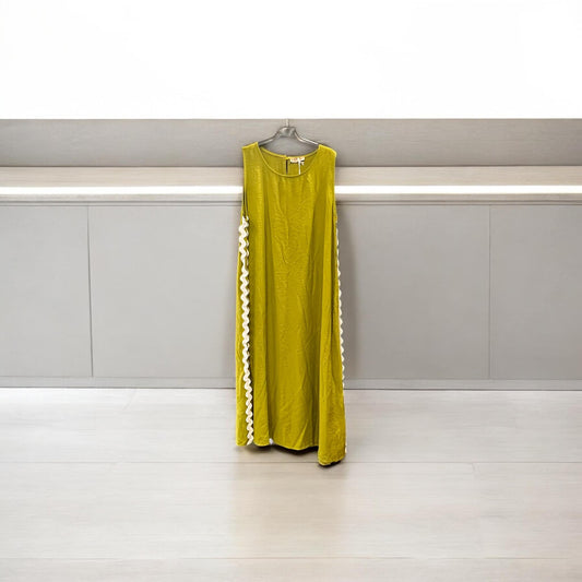 Φόρεμα maxi αμάνικο detailed