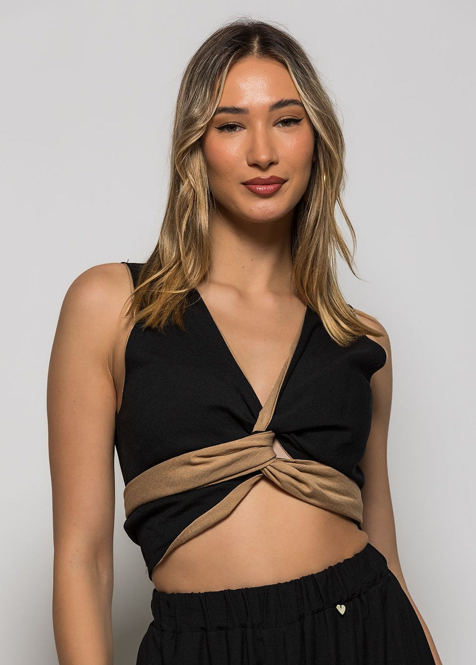 Top cropped βισκόζ με δέσιμο