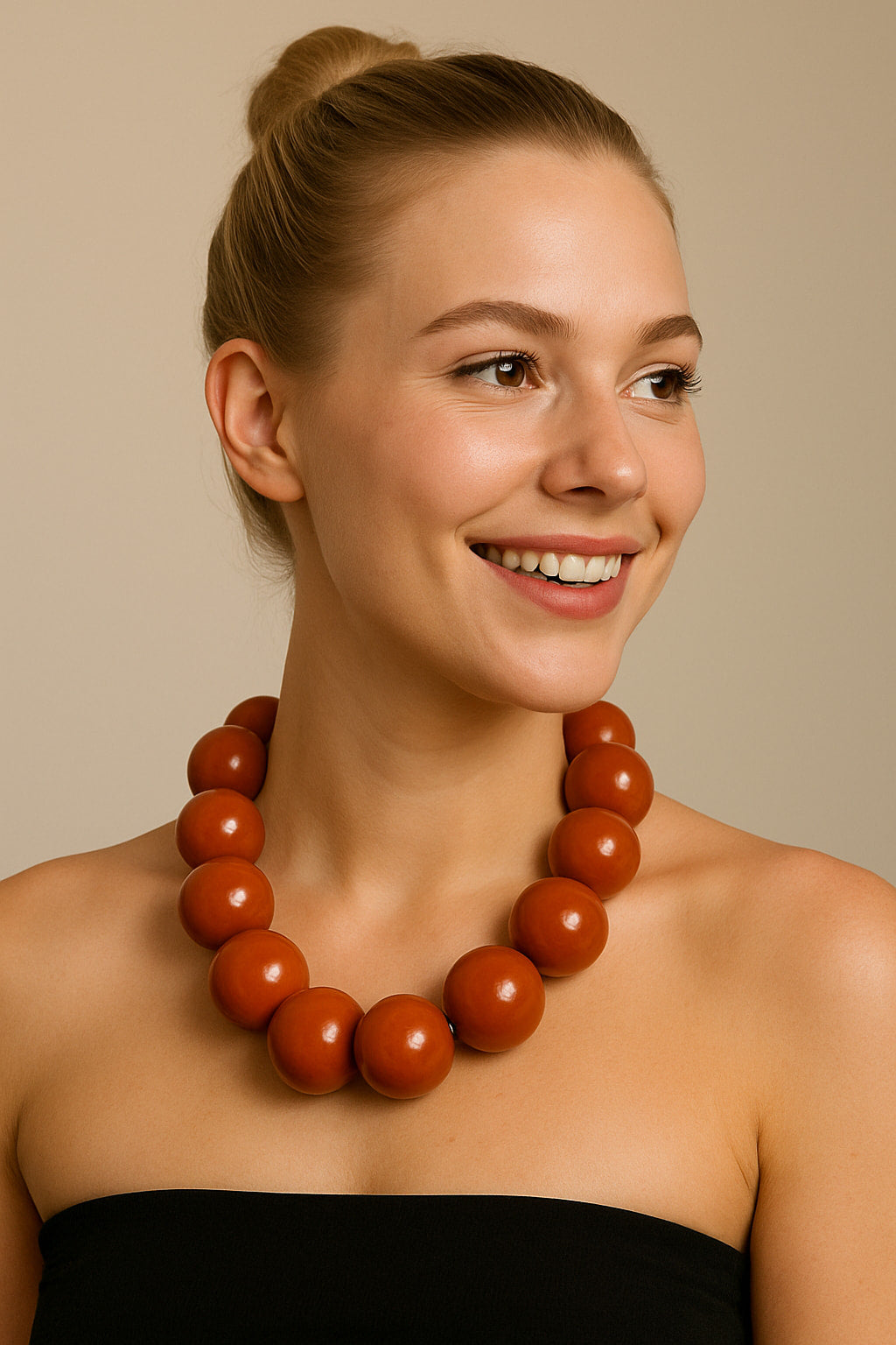 Κολιέ με μεγάλες στρογγυλές χάντρες