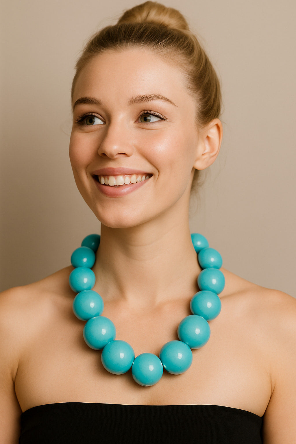 Κολιέ με μεγάλες στρογγυλές χάντρες