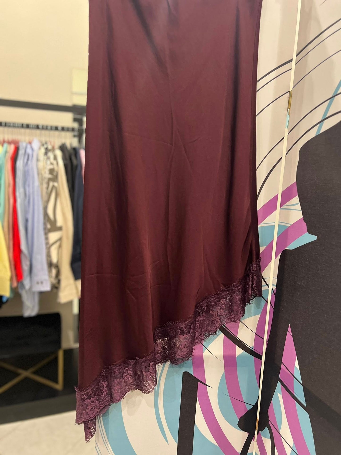 Φούστα maxi satin ασύμμετρη με δανδέλα