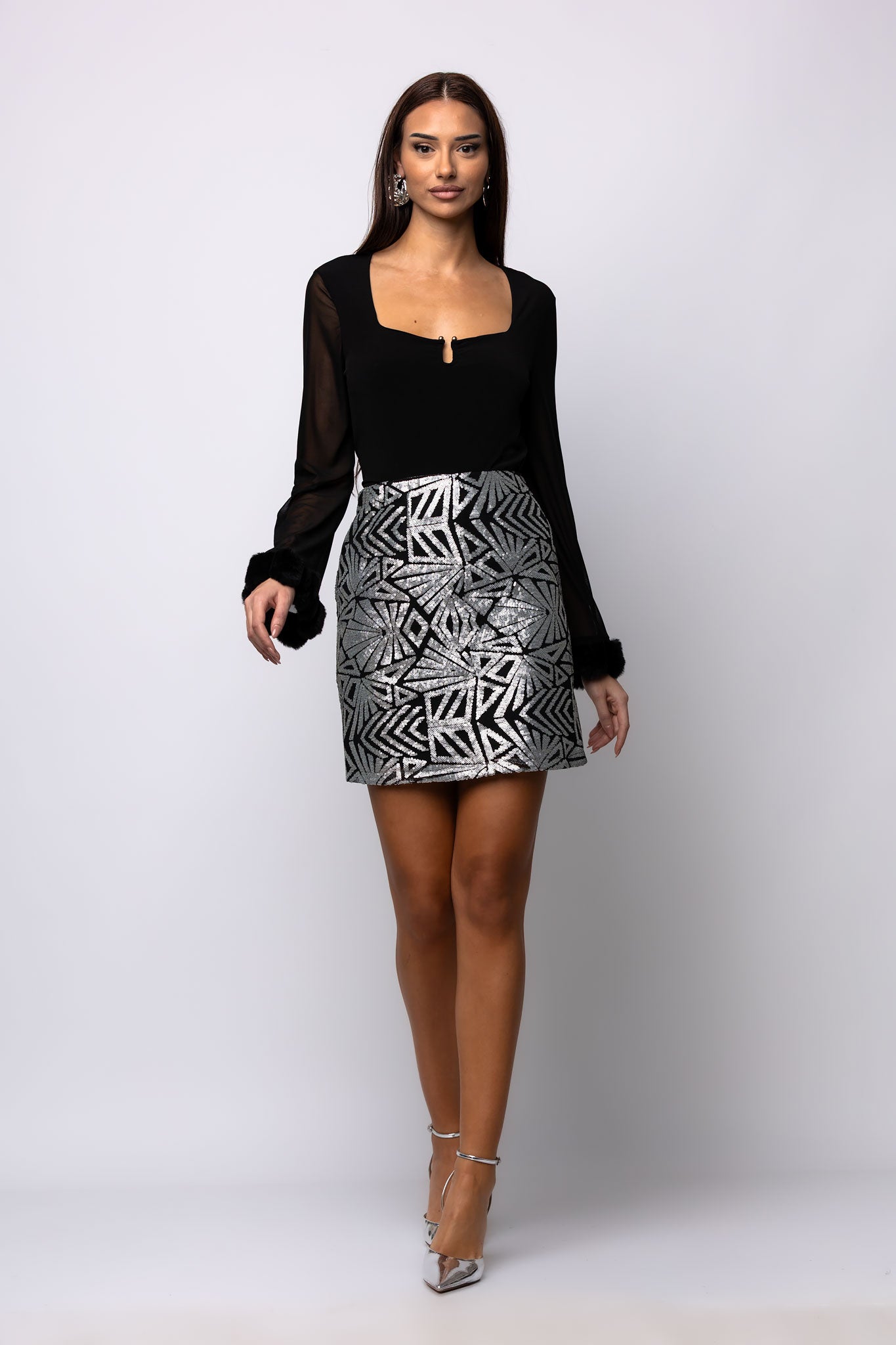 Φούστα mini με παγιέτες