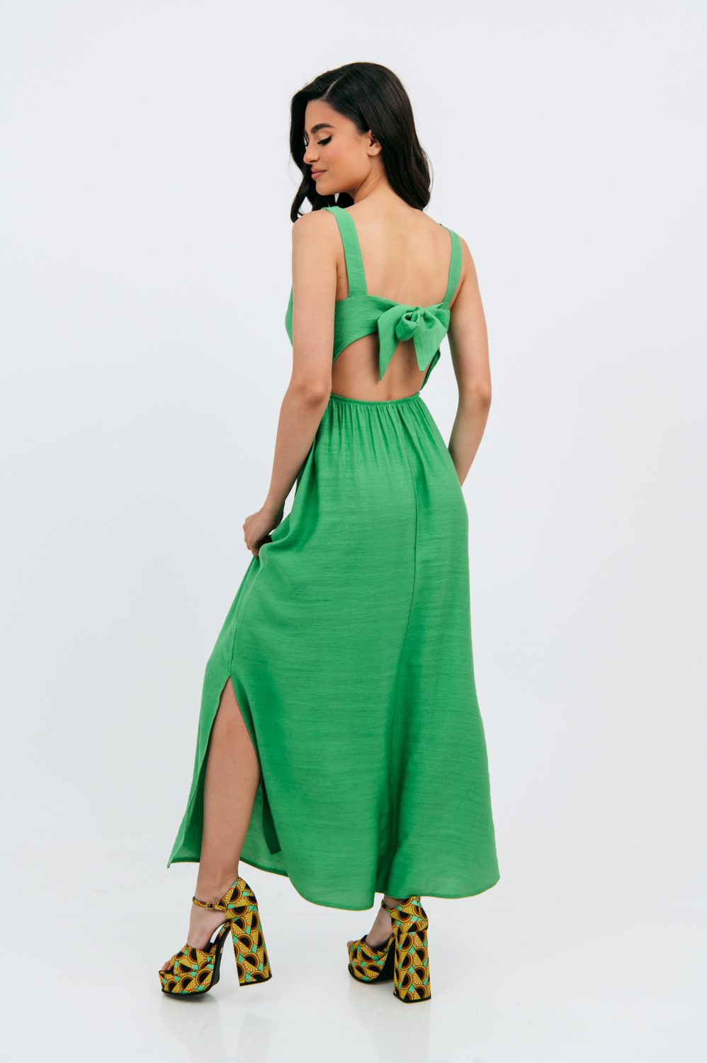 Φόρεμα maxi με φιόγκο στην πλάτη