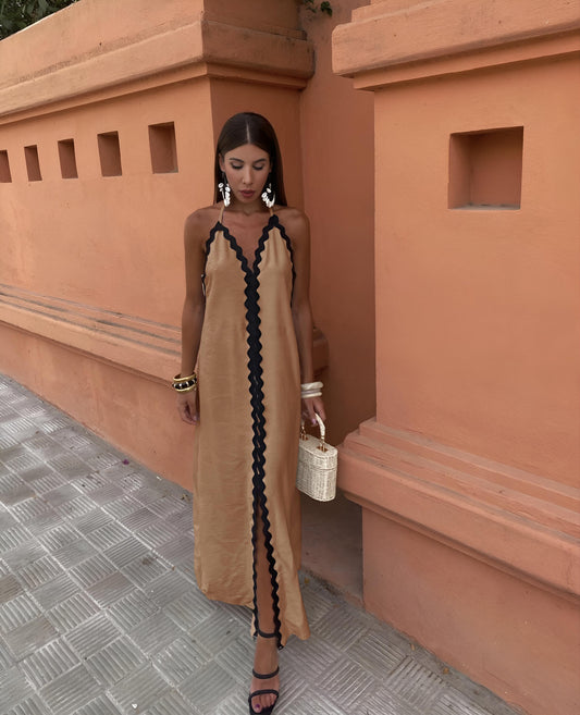 Φόρεμα maxi με τρέσα