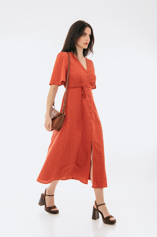 Φόρεμα midi με κέντημα