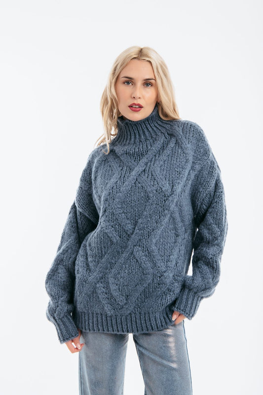 Pullover με κοτσίδες