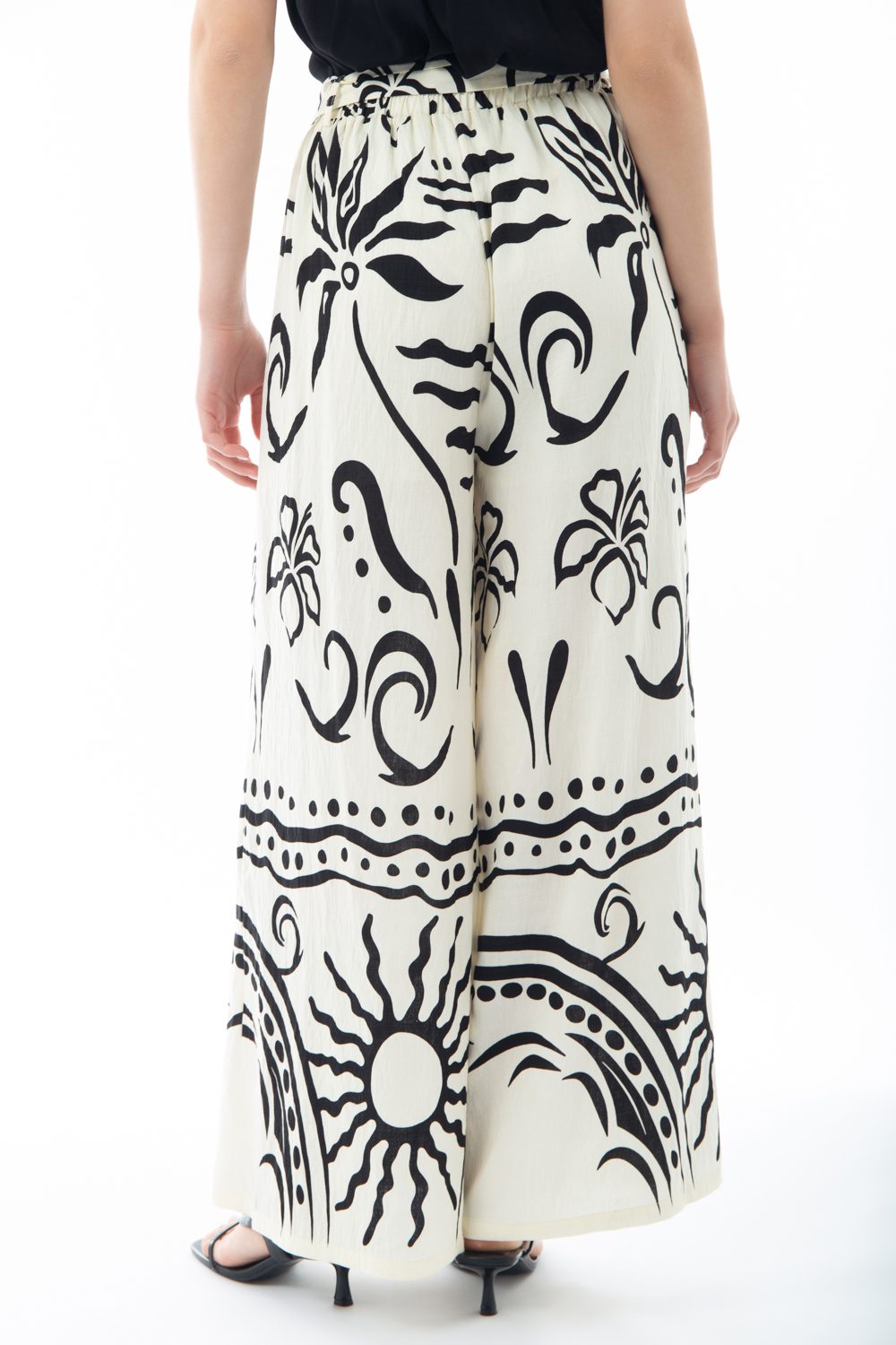Παντελόνα elegant motif printed