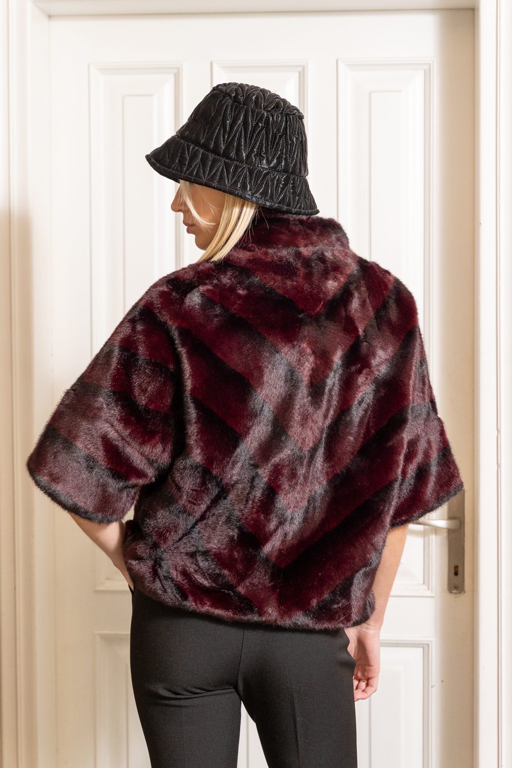 Jacket από οικολογική γούνα